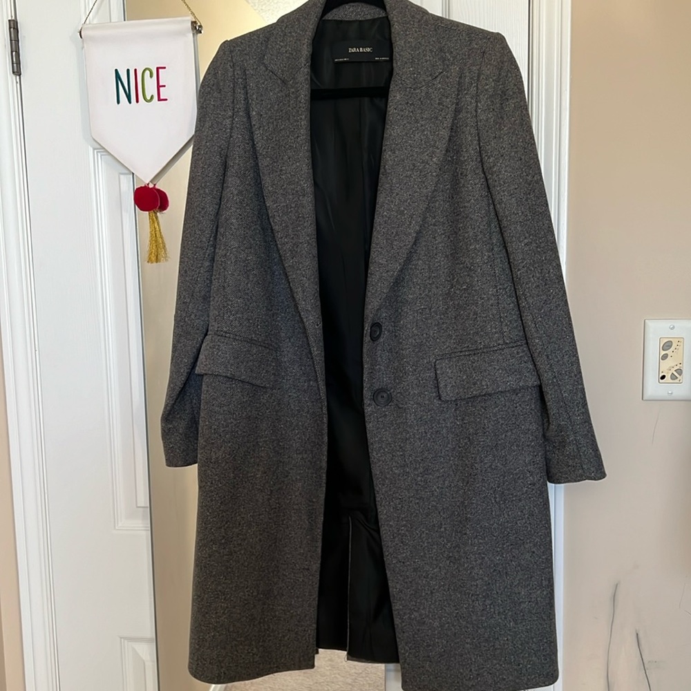 Straight line Wool coat